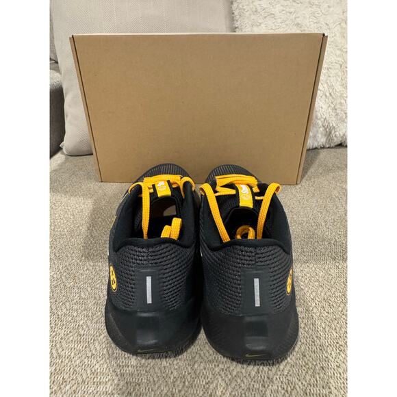 Sz 8.5 - Nike Pittsburgh Steelers Air Zoom Pegasus 40 - Picture 5 of 7